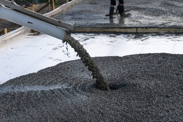 Best Commercial Concrete Services in Bakersfield Country Clu, CA